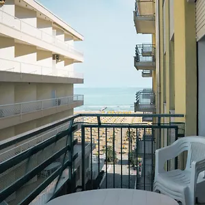 Blu Kobler - Ampio Fronte Mare Appartamento Lido di Jesolo
